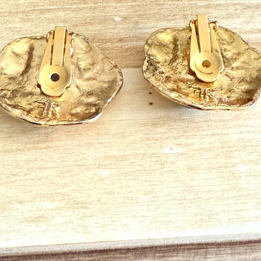 SOLD‼️Francesca Romana Vintage Signed Hammered Gold Clip-On Earrings Cabochon - Picture 10 of 14